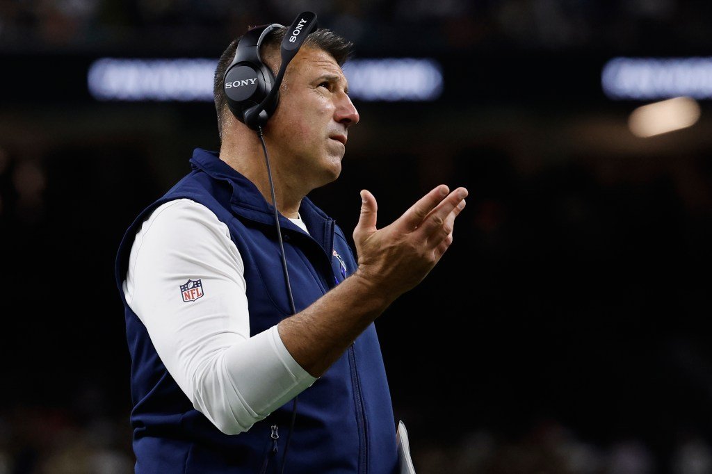 How Mike Vrabel reacted to officiating in Patriots’ win over Saints