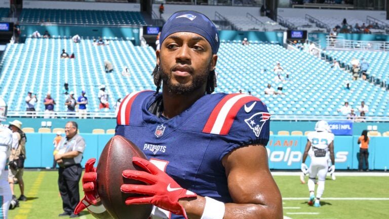 Patriots RB Antonio Gibson, wife Tori have a 4th child on the way