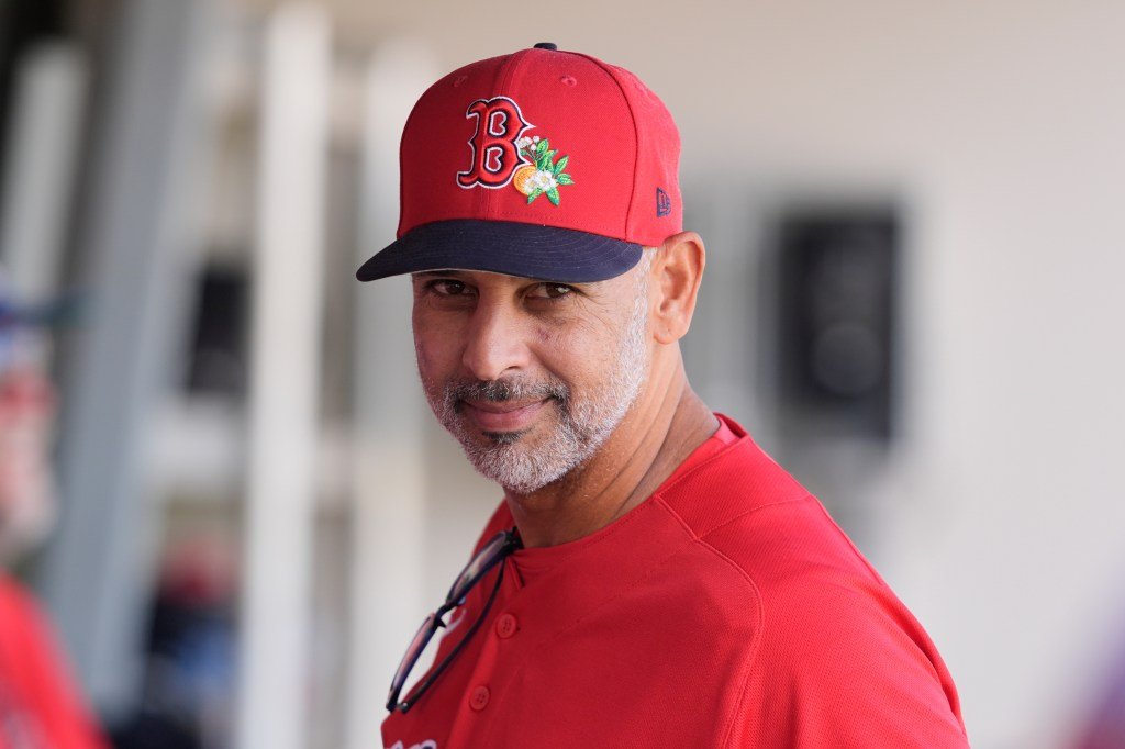 Sunday’s starting nine is Opening Day preview, Cora says