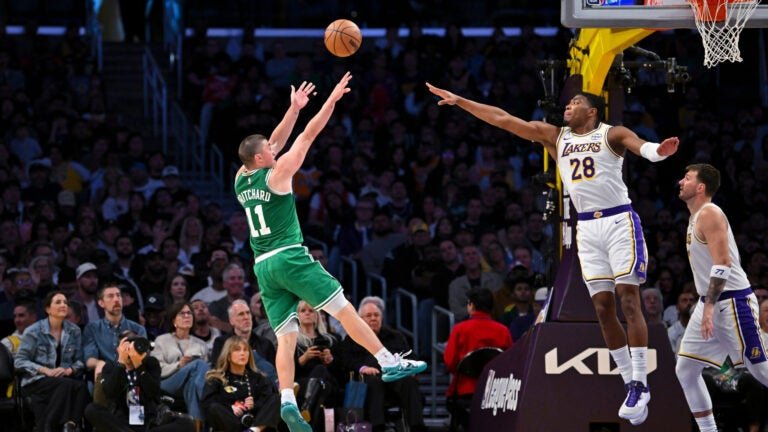 Brown, Pritchard dominate in Celtics blowout win over Lakers