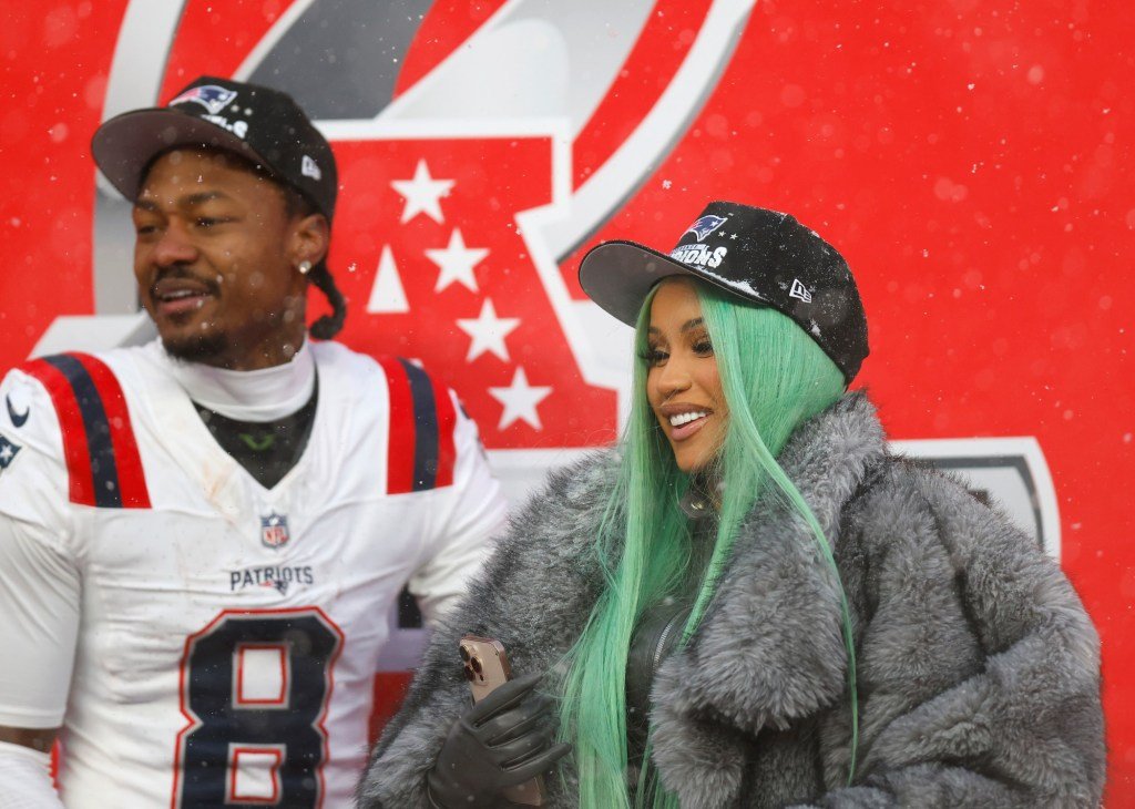 Cardi B, Stefon Diggs split 3 months after welcoming son