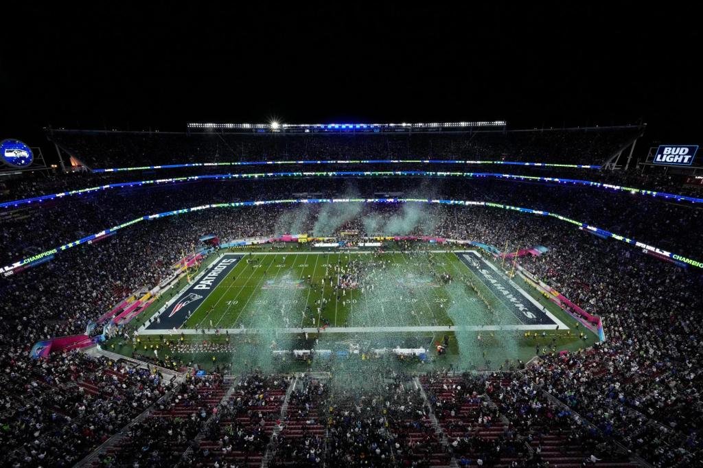 FCC seeks public comment as live sports shift from broadcast TV to streaming