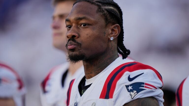 Patriots wide receiver Stefon Diggs scrubs Instagram account