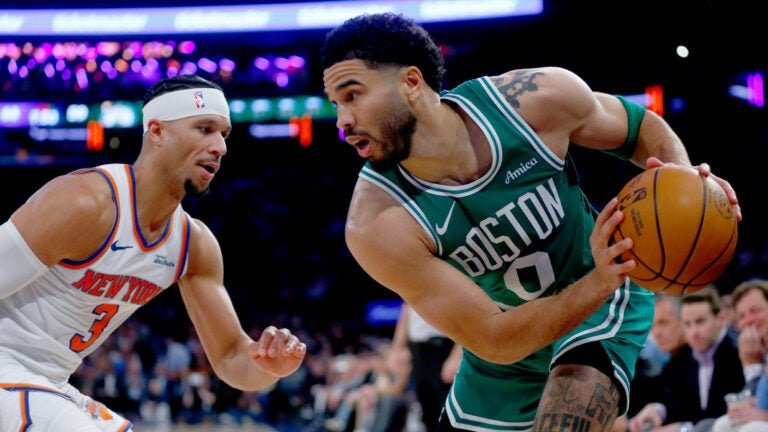Jayson Tatum returns to MSG, but Knicks hold off Celtics late